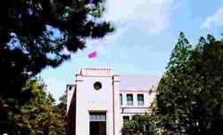 凤凰山麓革命旧址